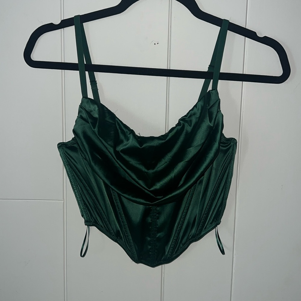 bustier style, zip back, green, crop top